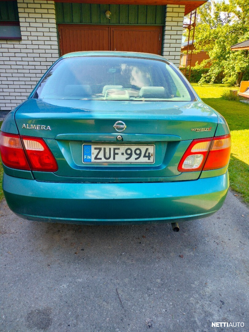 Nissan Almera