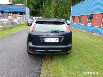 Ford Focus 1,6 100hv Trend M5 5-ov 2005, photo 3/11