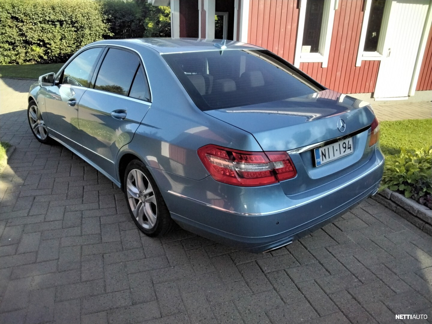 Mercedes-Benz E 2012, photo 2/7