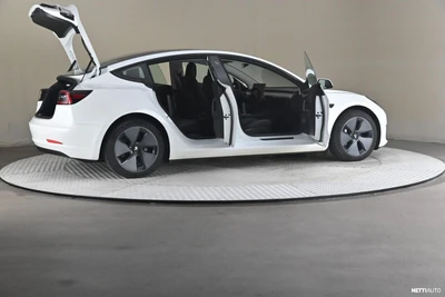 Tesla Model 3 Long Range AWD 2023, kuva 6/10