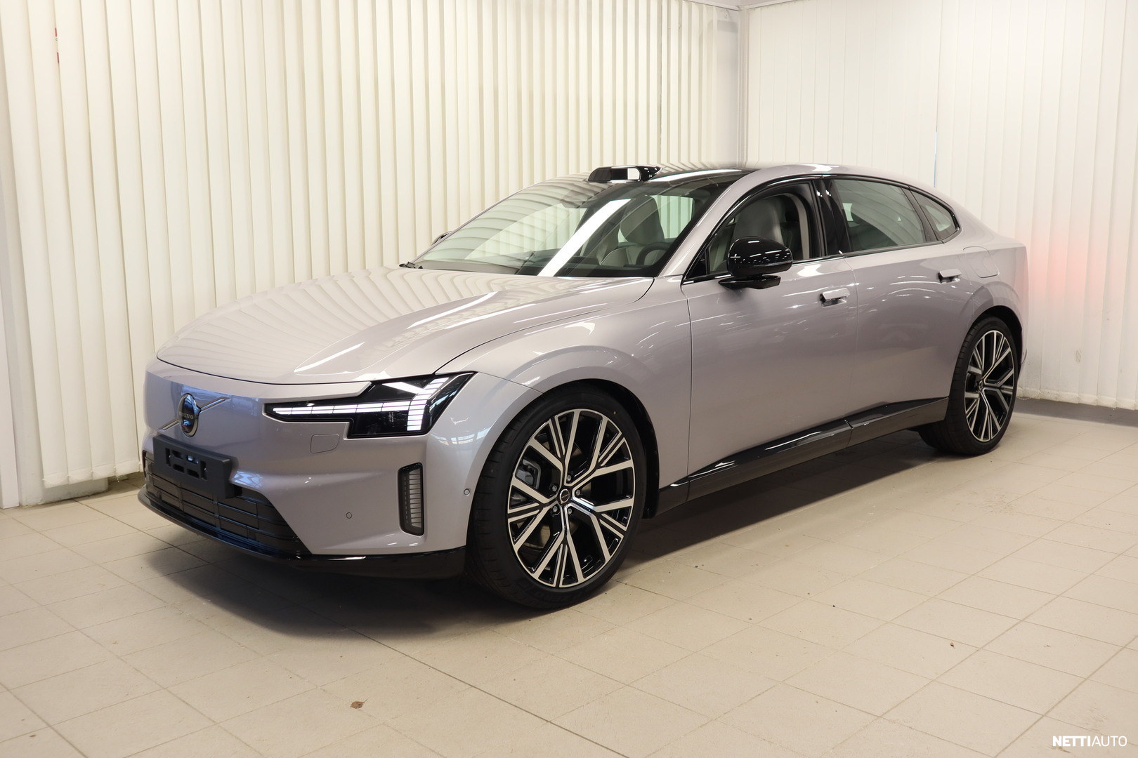 Volvo ES90