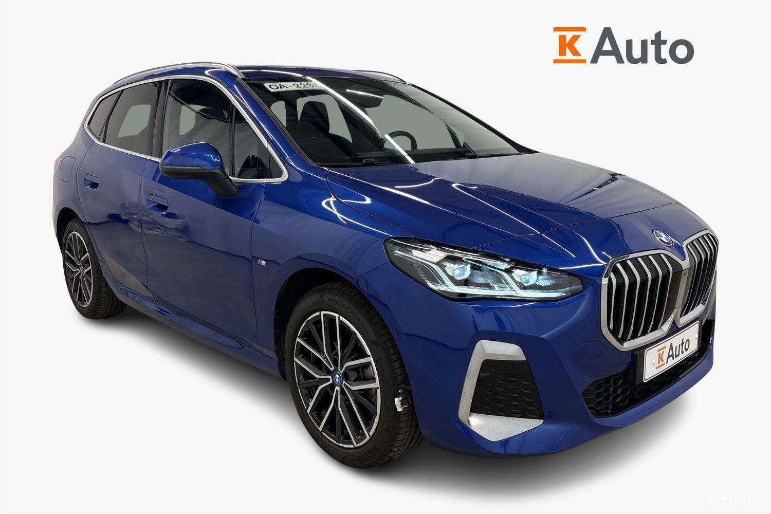 BMW 225