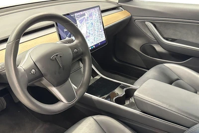 Tesla Model 3 Long-Range Dual Motor AWD 2019, kuva 6/31