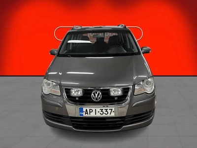 Volkswagen Touran 2008, photo 3/47