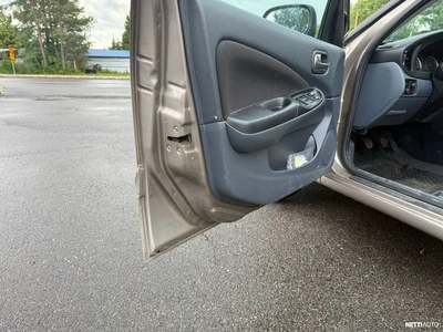 Nissan Almera 2006, photo 4/12