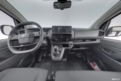 Toyota Proace 2.0D L2 145 Base 4-Ovinen 2025, photo 7/33