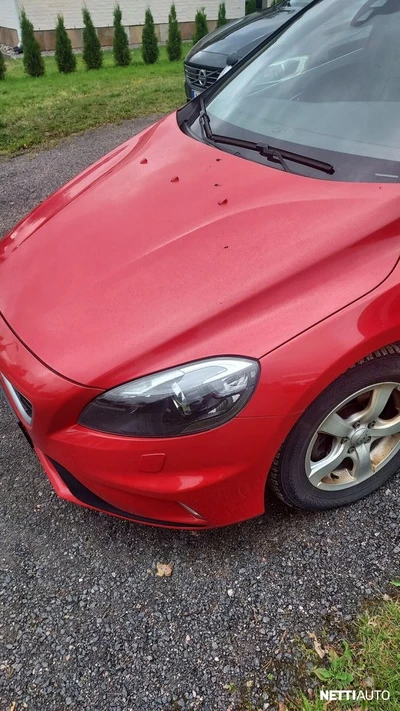 Volvo V40 D2 Business R-Design 2015, kuva 4/10