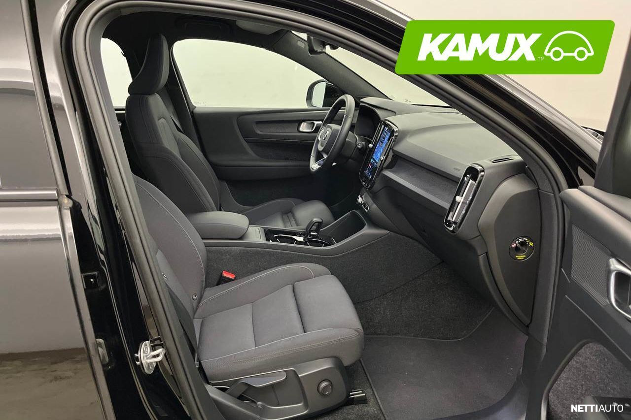 Volvo XC40 2023, photo 6/10