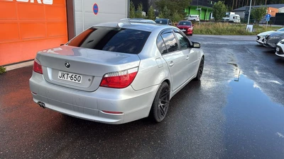 BMW 530 E60 Sedan 2009, photo 4/6