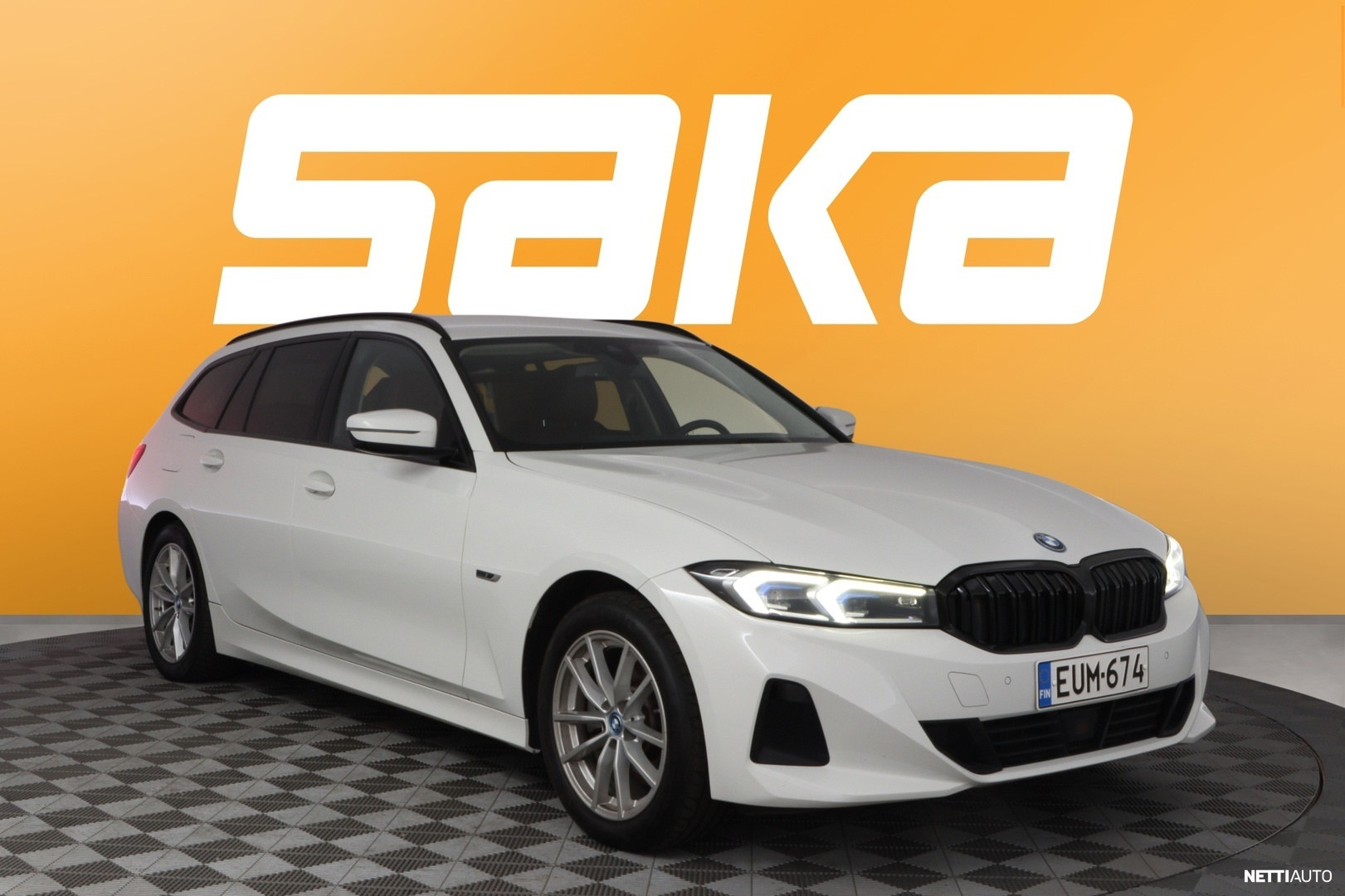 BMW 330