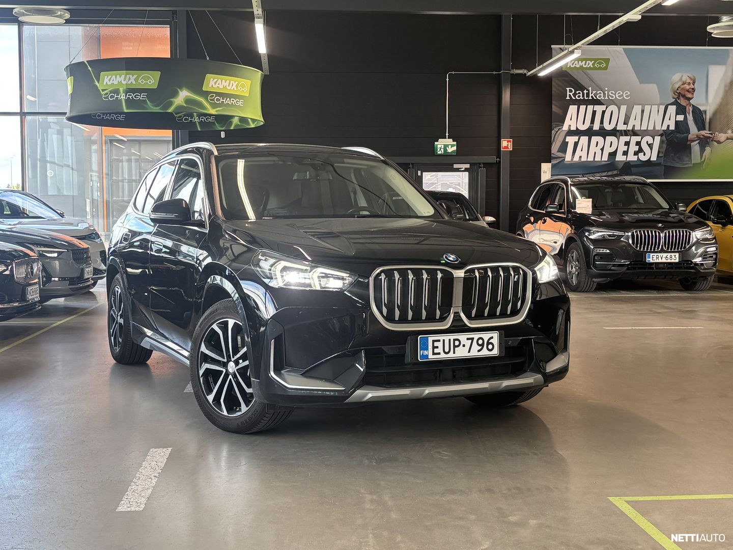 BMW iX1