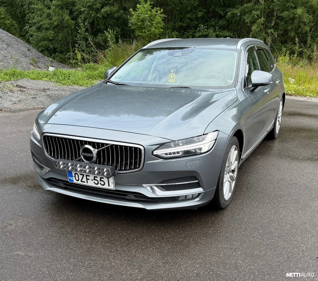 Volvo V90