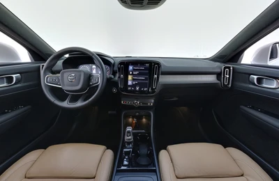 Volvo XC40 2022, photo 5/23
