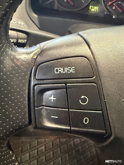 Volvo V50 2012, photo 7/23