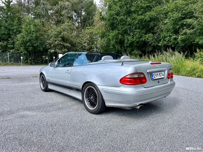 Mercedes-Benz CLK 2000, photo 3/21