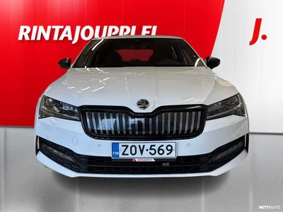 Skoda Superb 2023, kuva 3/28