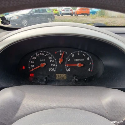 Nissan Micra 2003, kuva 6/7