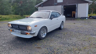 Toyota Corolla 1976, photo 5/16