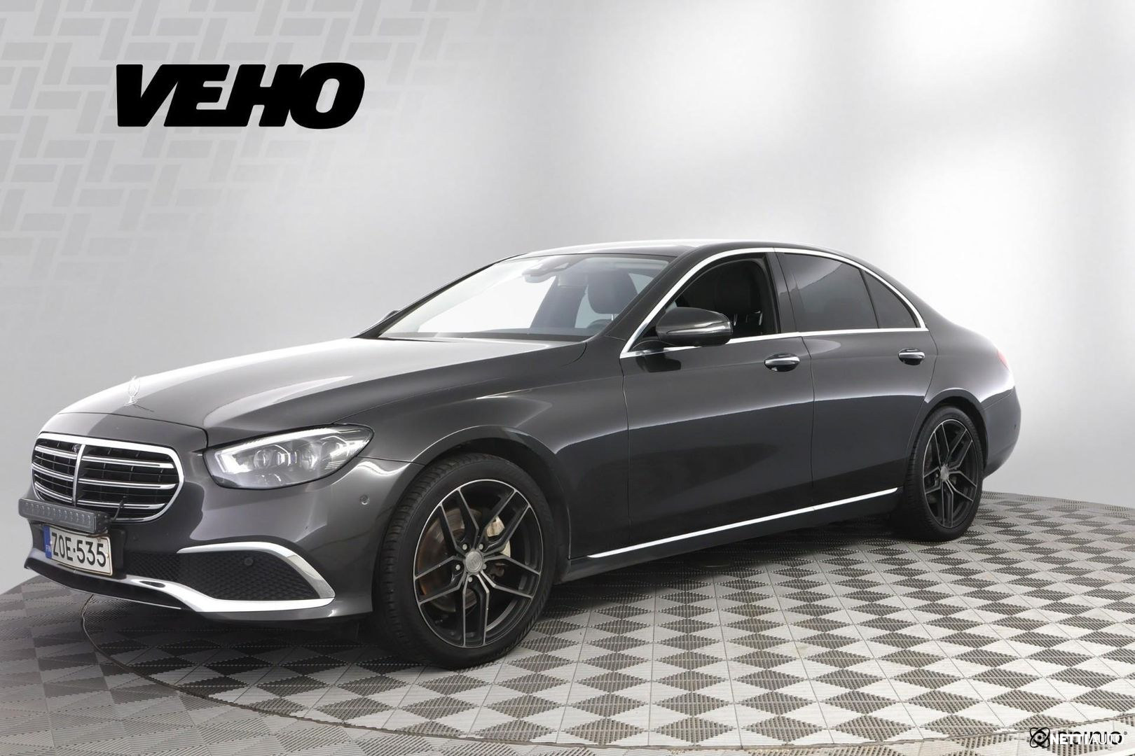 Mercedes-Benz E