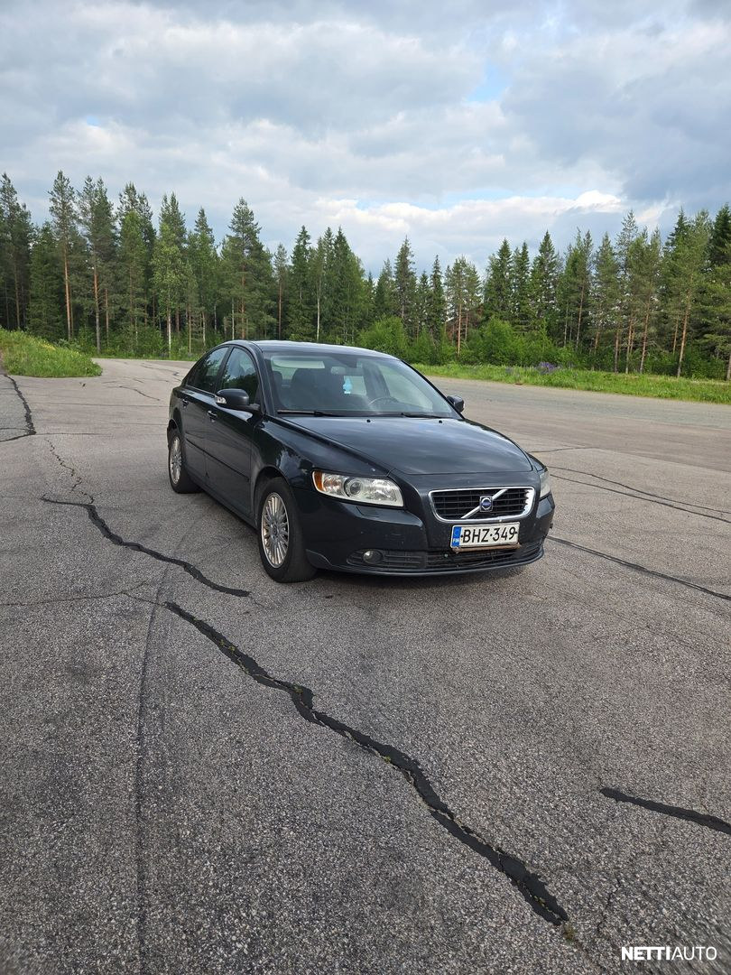 Volvo S40