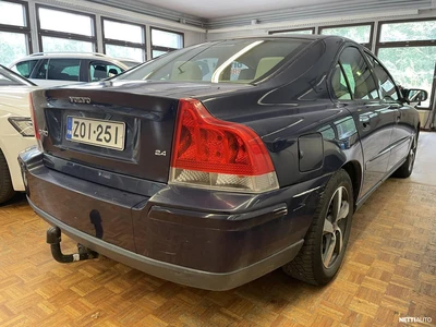 Volvo S60 2005, photo 4/17