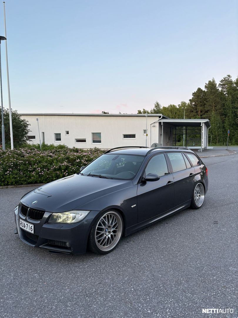BMW 325