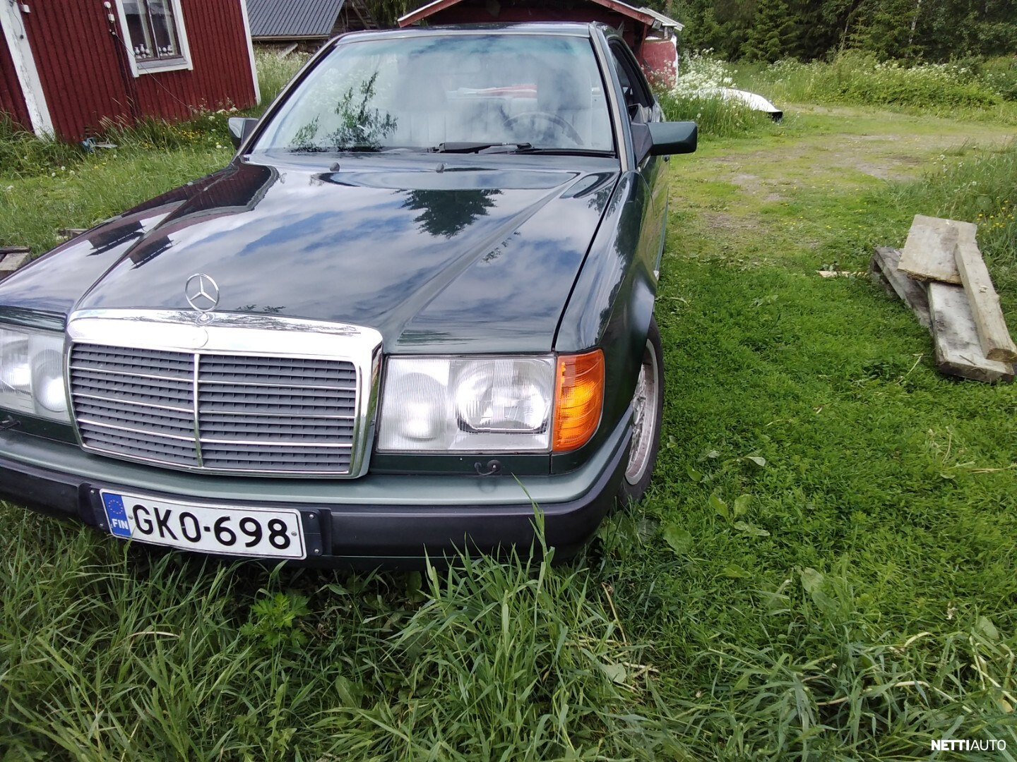 Mercedes-Benz 230