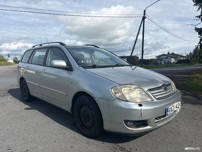 Toyota Corolla 1,6 VVT-i Linea Sol Wagon 2004, kuva 2/6