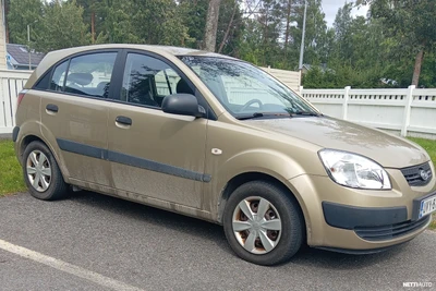 Kia Rio 5D RIO MPV 1.4-DE2412/250 2006, kuva 2/11