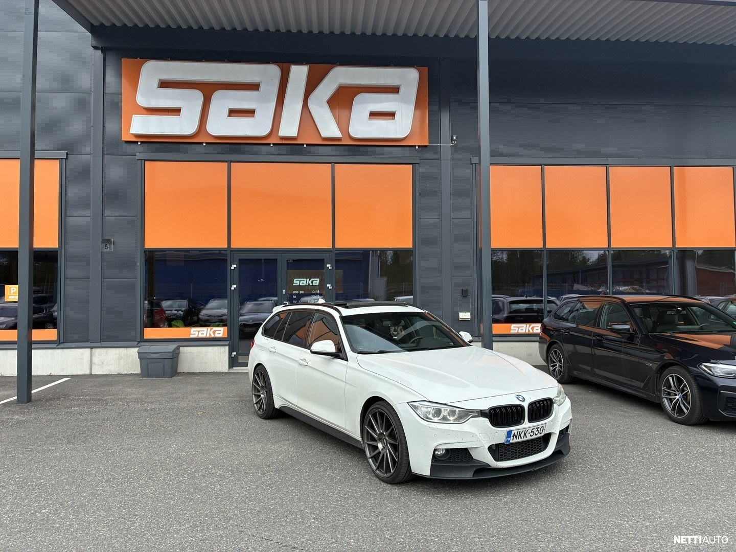 BMW 320