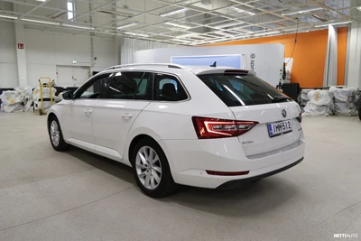 Skoda Superb 2016, kuva 4/12