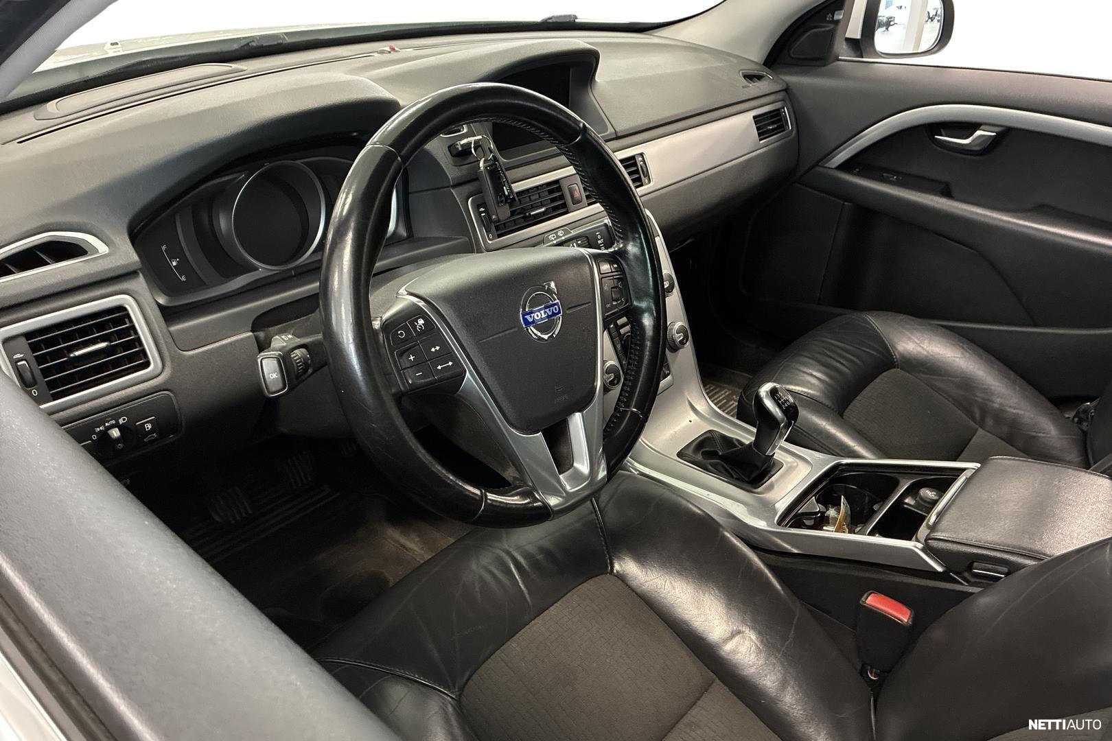 Volvo V70 2014, photo 7/24