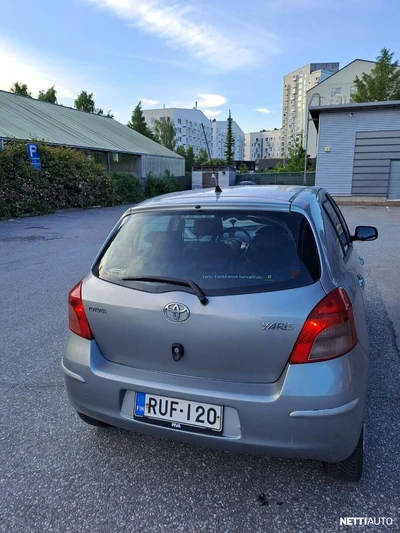 Toyota Yaris NA 2006, photo 7/14