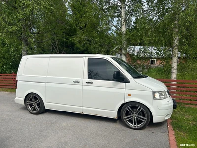 Volkswagen Transporter 2005, photo 1/7