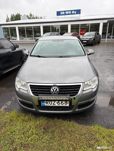 Volkswagen Passat 2005, photo 1/8