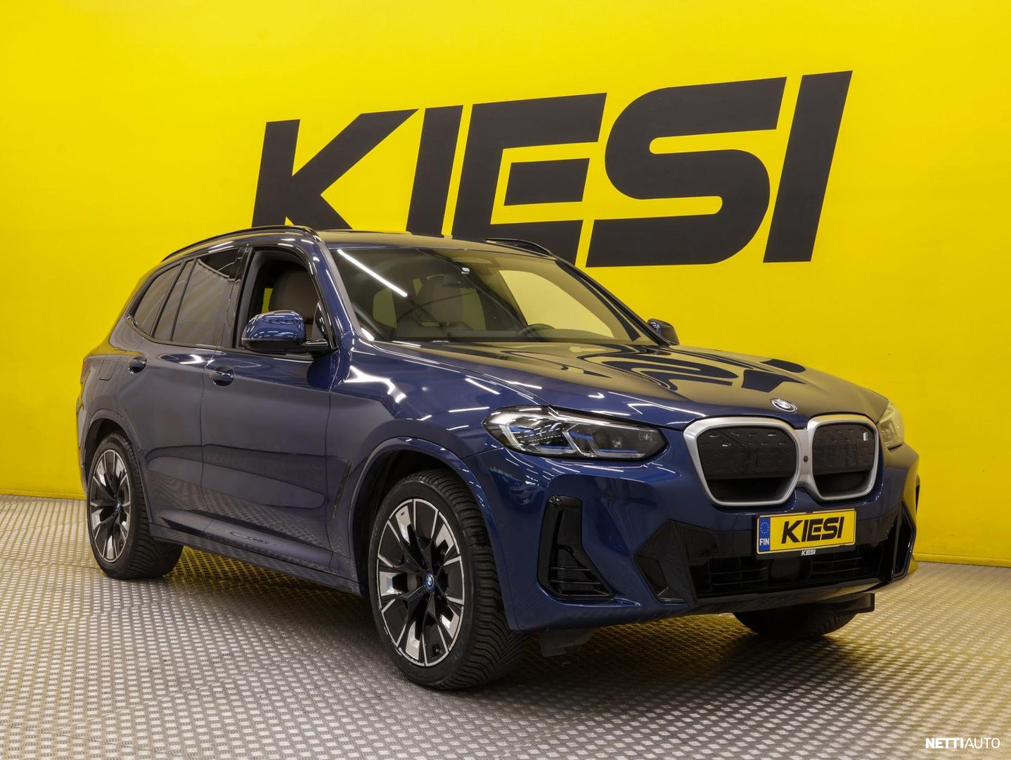 BMW iX3