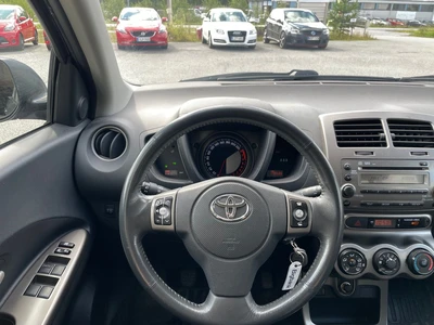 Toyota Urban Cruiser 2011, kuva 6/13