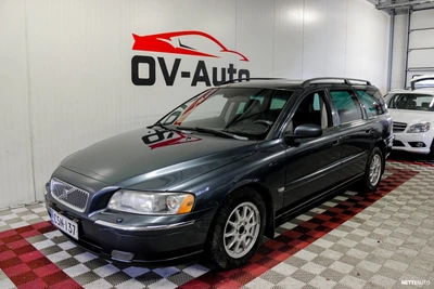 Volvo V70 D5 Summum Geartronic 2005, photo 2/19