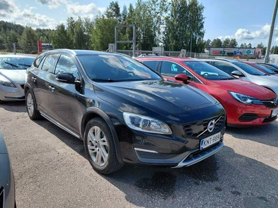 Volvo V60 Cross Country 2016, kuva 1/2