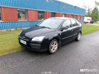 Ford Focus 1,6 100hv Trend M5 5-ov 2005, photo 1/11