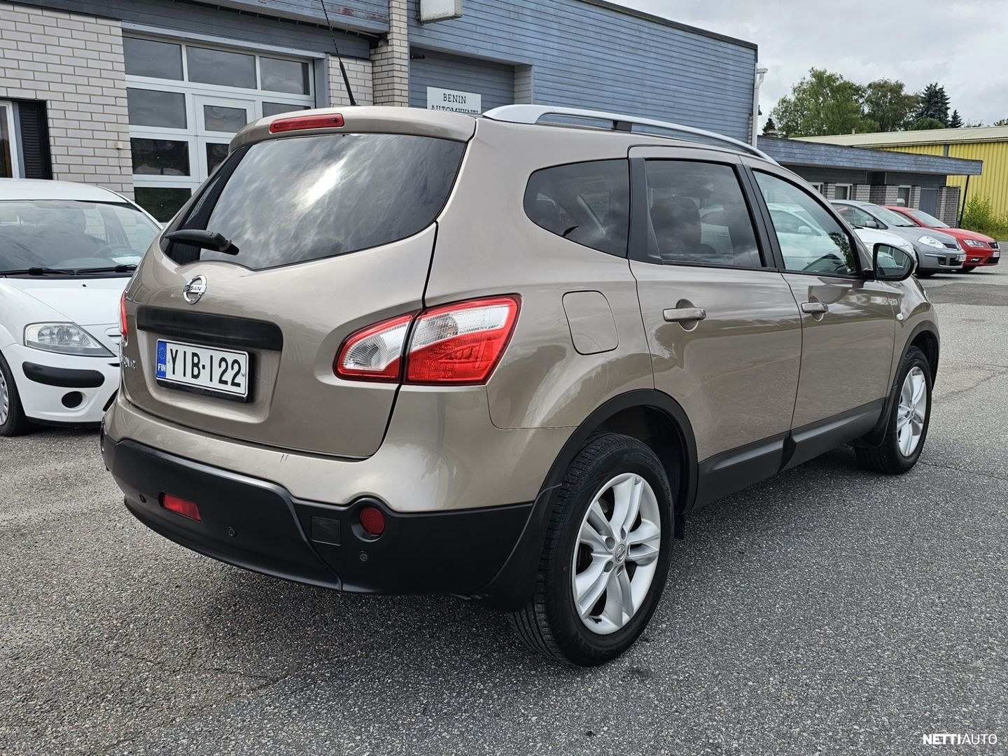 Nissan Qashqai+2 2012, photo 4/10