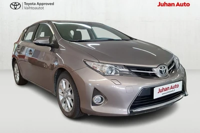 Toyota Auris 1,4 D-4D DPF Active 5ov 2013, kuva 6/23