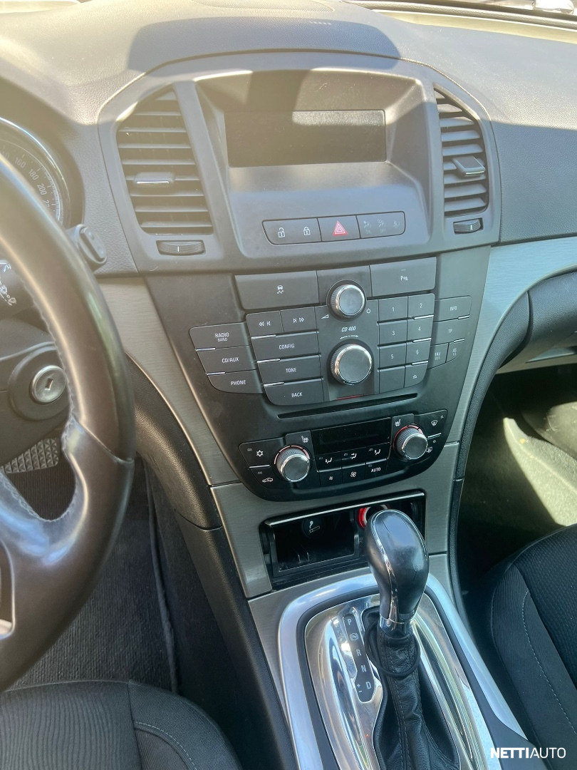 Opel Insignia 2012, photo 7/8