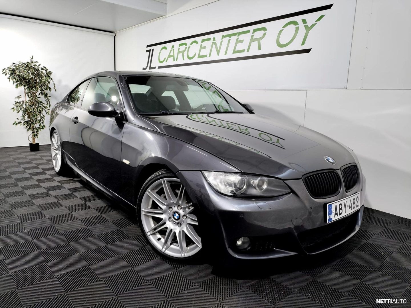 BMW 325