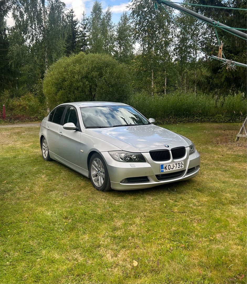 BMW 320