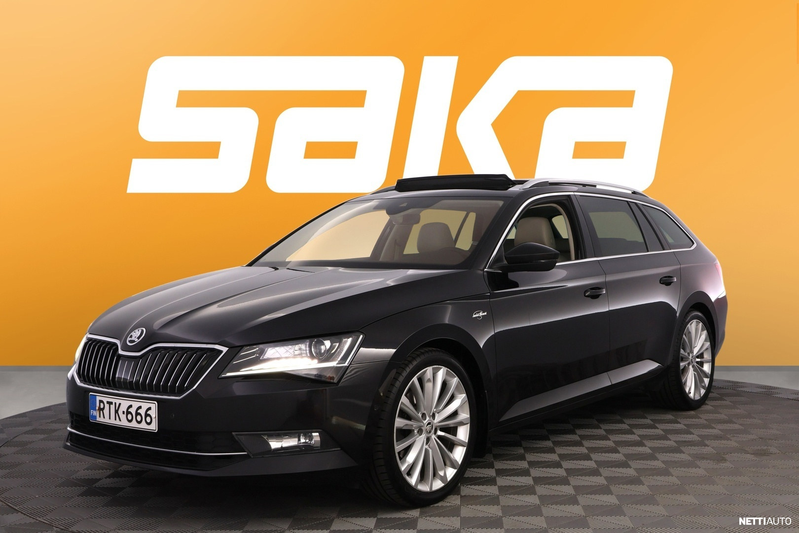 Skoda Superb 2018, photo 4/40
