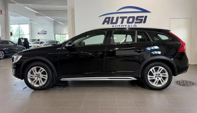 Volvo V60 Cross Country 2018, photo 2/22