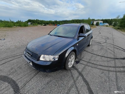 Audi A4 Vakkarillinen musta audi 2004, photo 1/15