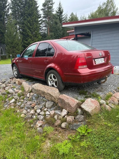 Volkswagen Bora 1,6 Firstline Juhlamalli 1999, kuva 4/5