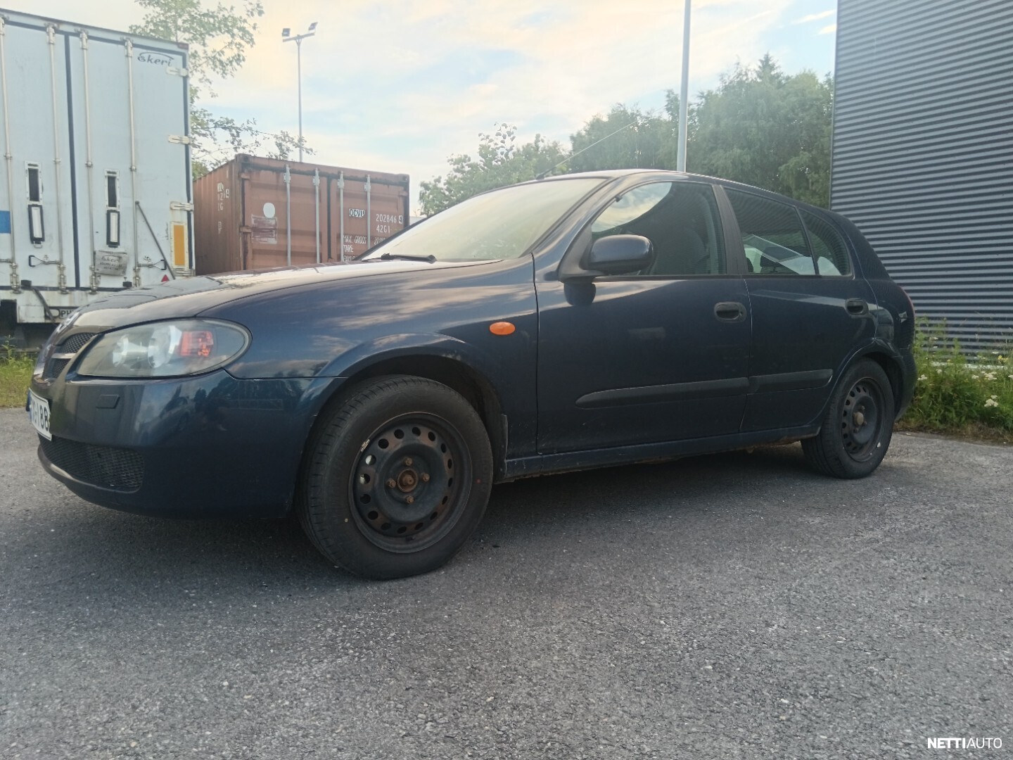 Nissan Almera
